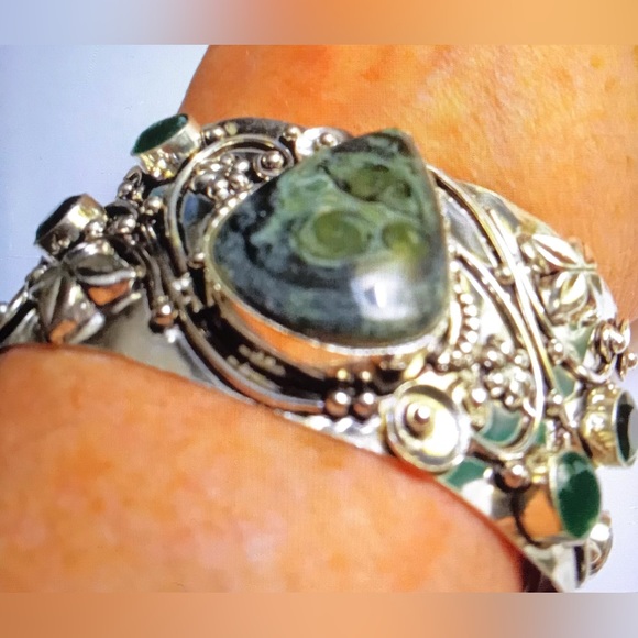 Stunning 925 Sterling Silver Cuff Bracelet